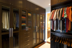 LEE_Closet